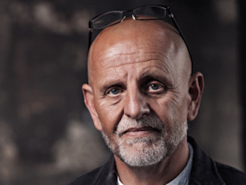 VYJEDNÁVÁNÍ je hra